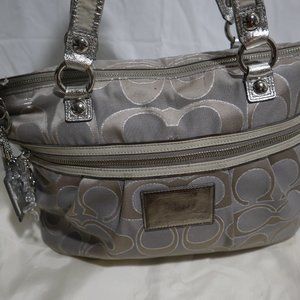 Classic Coach CC satin/canvas Silver shoulder bag